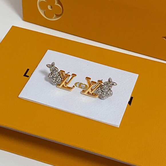 Louis Vuitton women's earrings - Picture 7 of 7